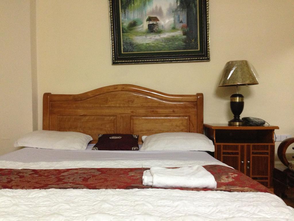 Hoang Gia Hotel Hanoi Buitenkant foto
