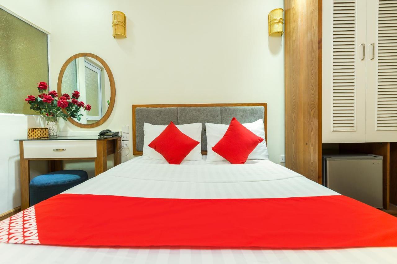 Hoang Gia Hotel Hanoi Buitenkant foto
