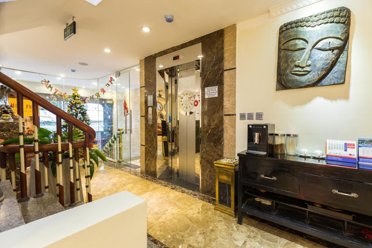 Hoang Gia Hotel Hanoi Buitenkant foto